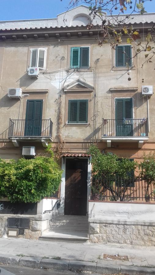 Casa Arenella Appartamento Con Parcheggio Privato パレルモ エクステリア 写真